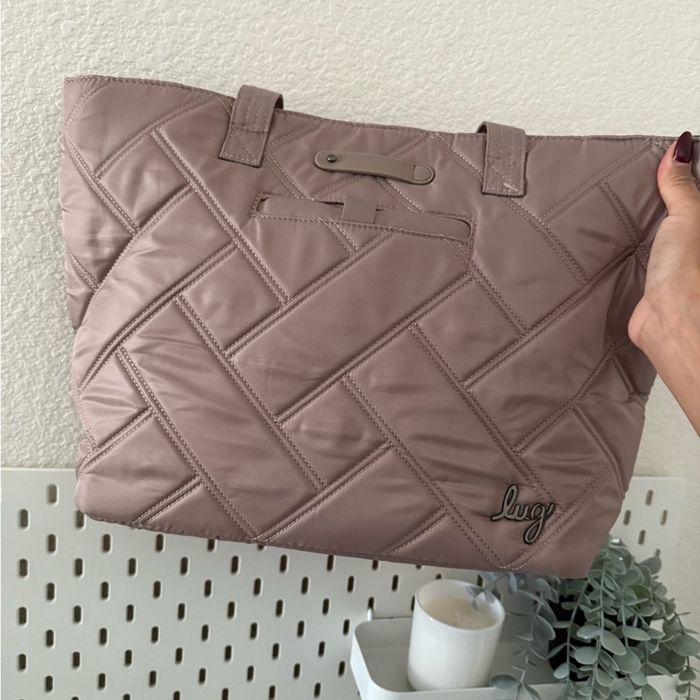 Lug Skyliner Quilted Tote in Taupe Sand